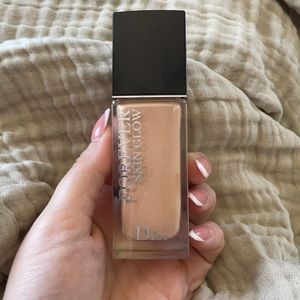 Dior forever skin glow foundation